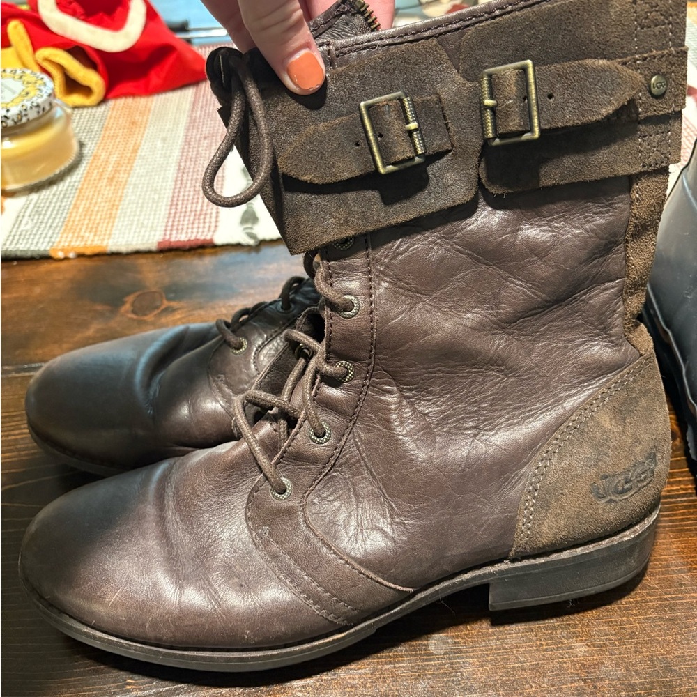 UGG Women's Chocolate Lace-Up Boots